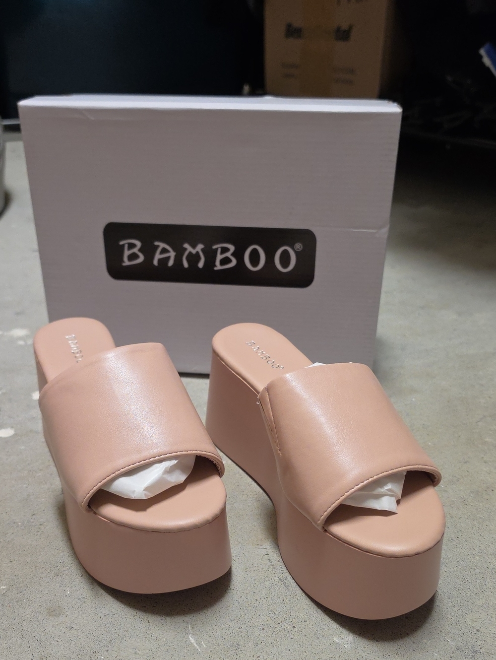 Nwt BAMBOO Blush Pink Platform Slide Mules